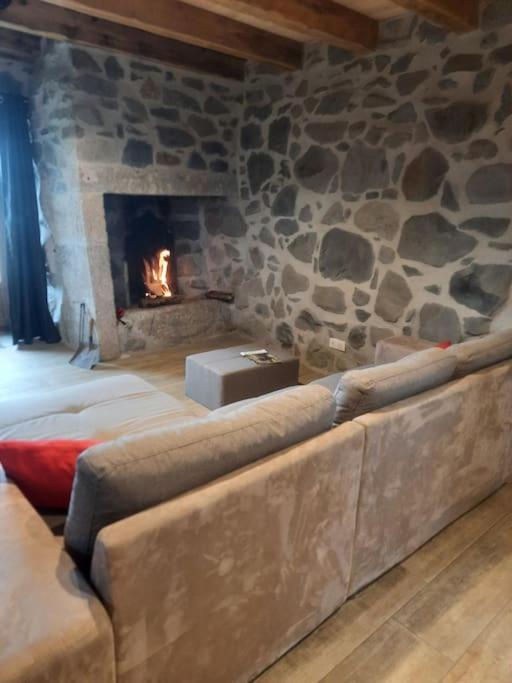 Location D'un Buron Sur L'aubrac Chalet